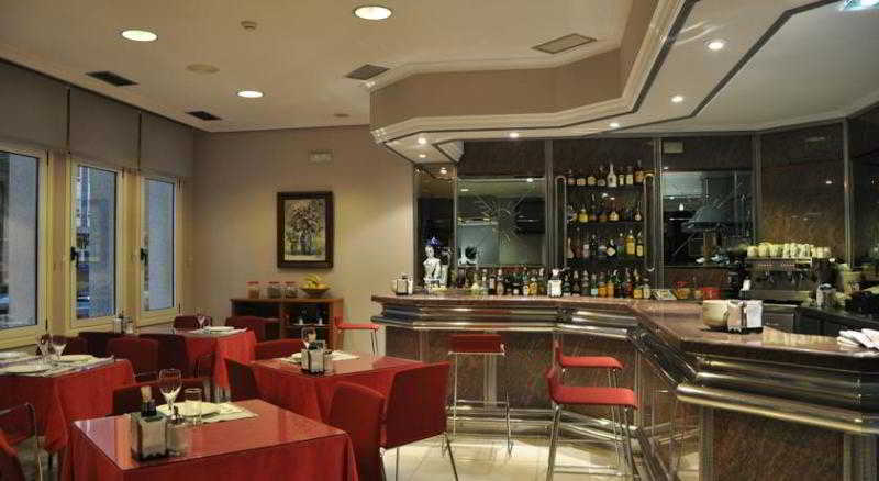 Crunia I Hotel