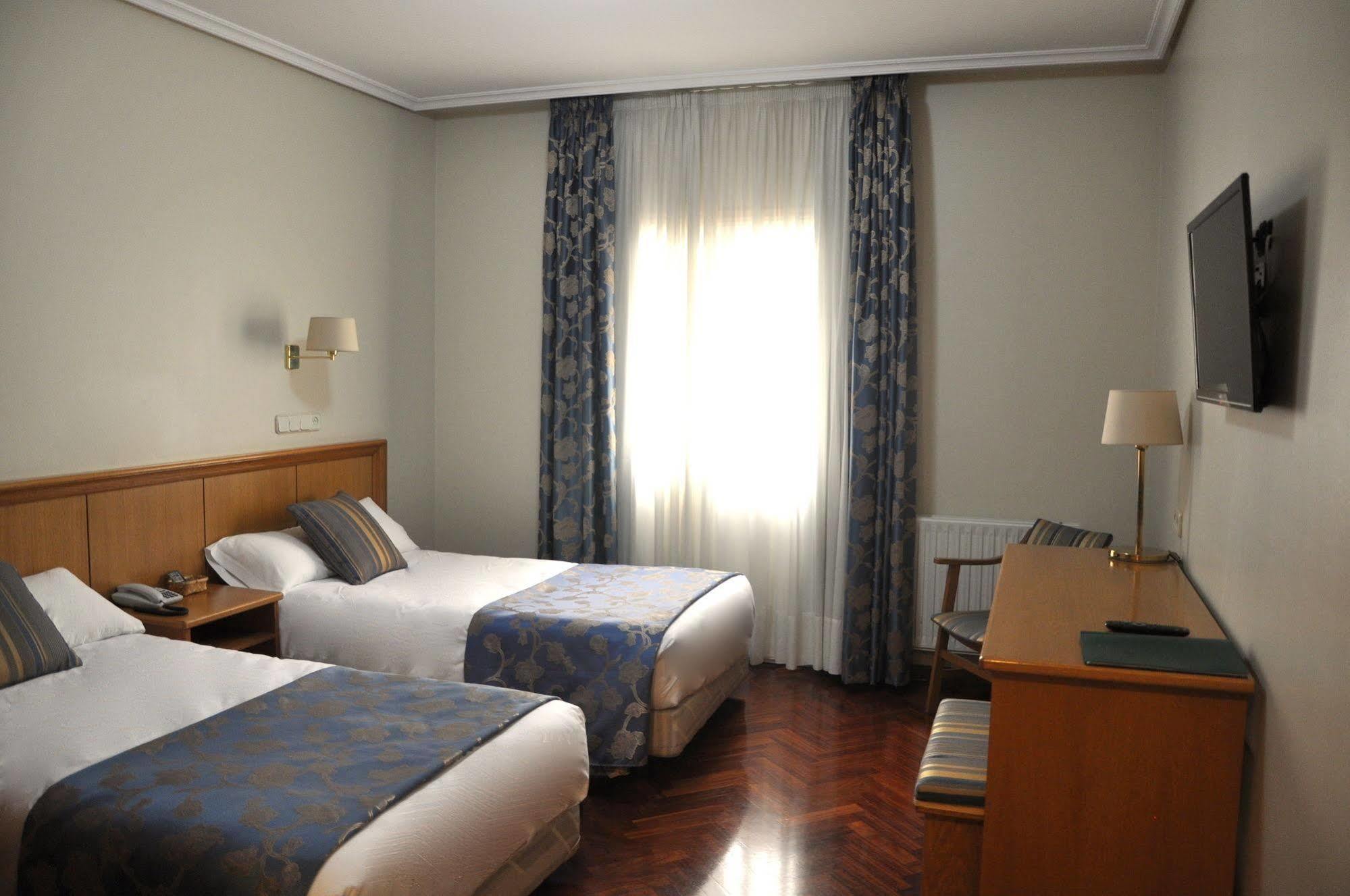 Hotel Crunia I 4*