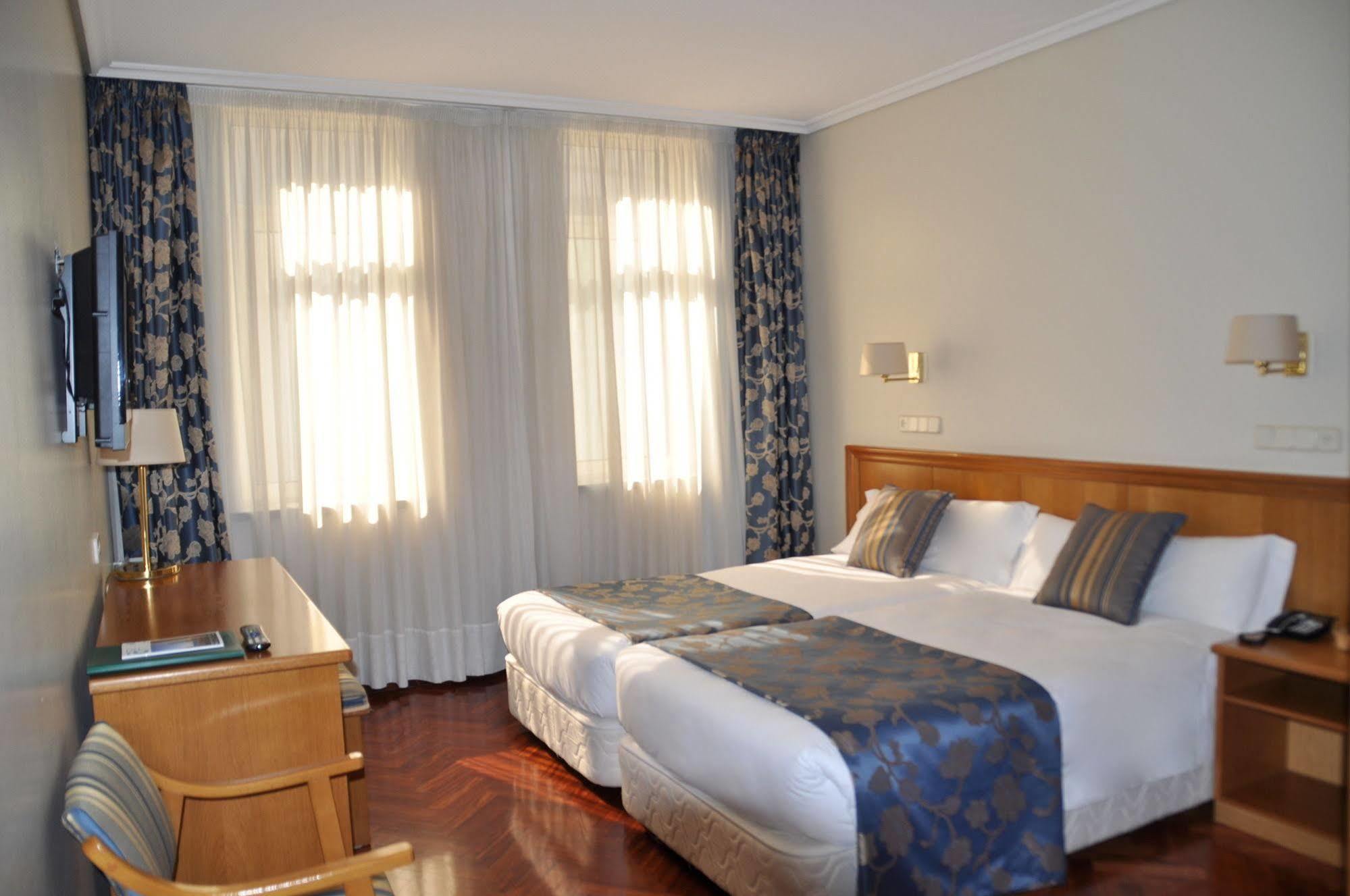 Crunia I 4* A Coruña